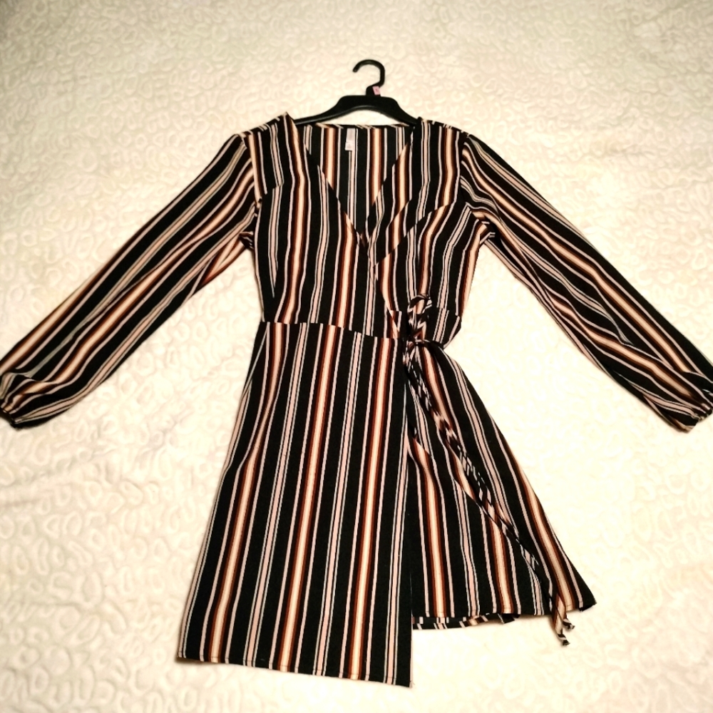 Xhilaration stripped wrap around dress